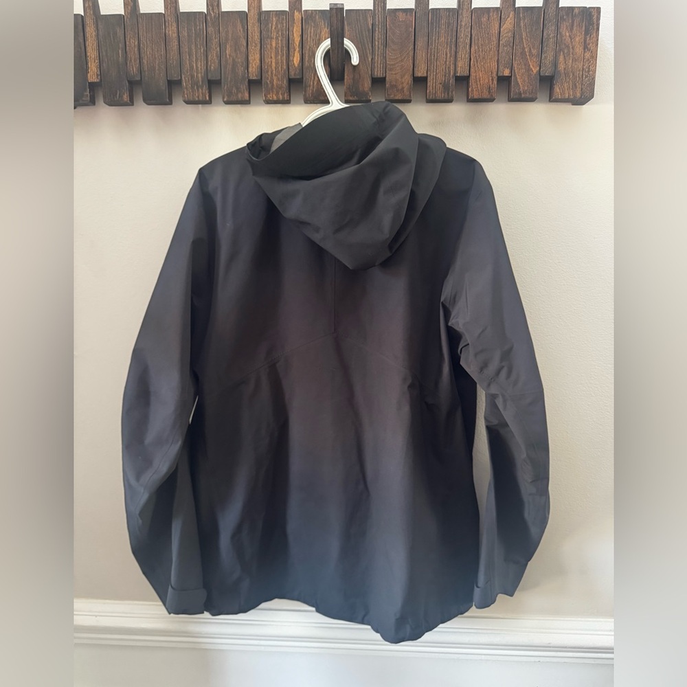 REI Co-Op Men’s XeroDry GTX Jacket - Picture 2 of 9